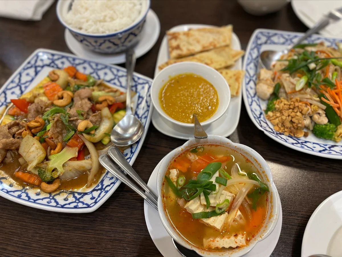 Highlights, Baihmon Thai Restaurant
