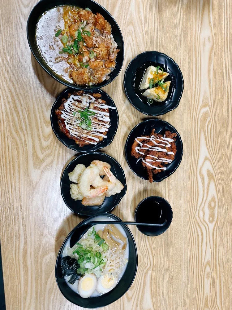 Highlights, Koi Japanese Restaurant