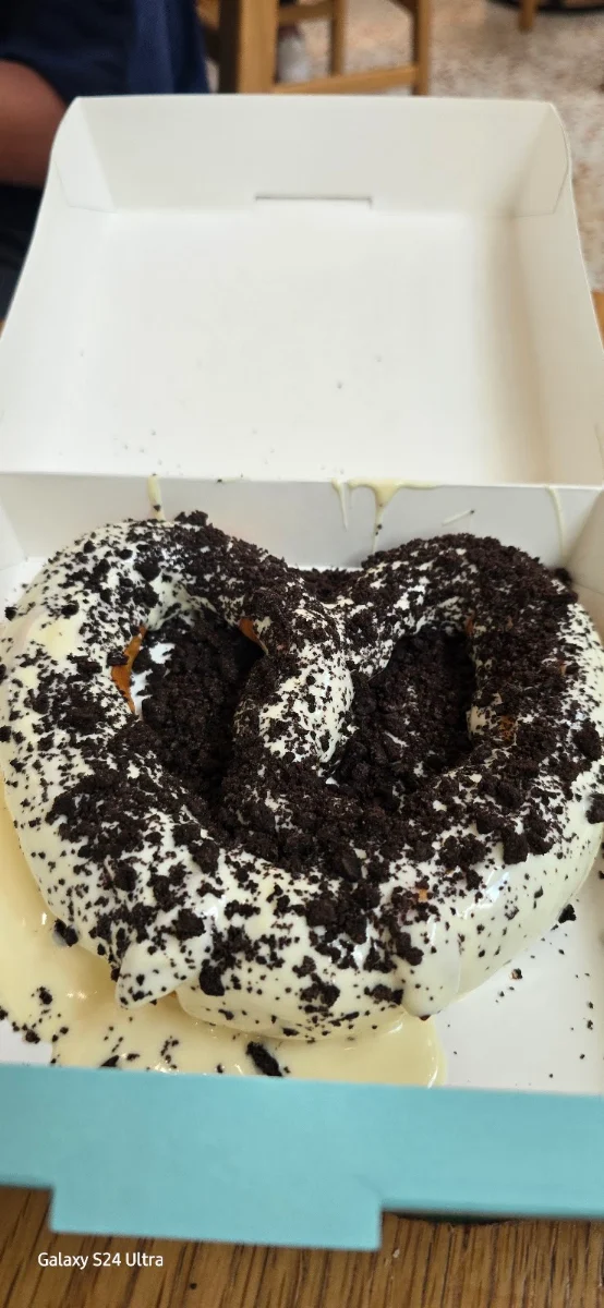 Cookies & Cream Pretzel