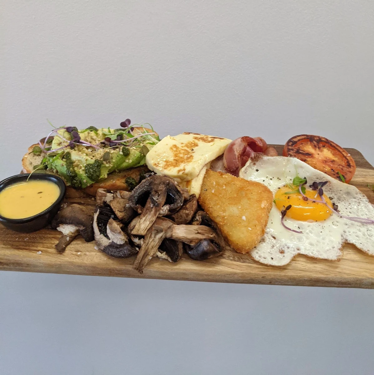 Highlights, Duke's On Brunswick