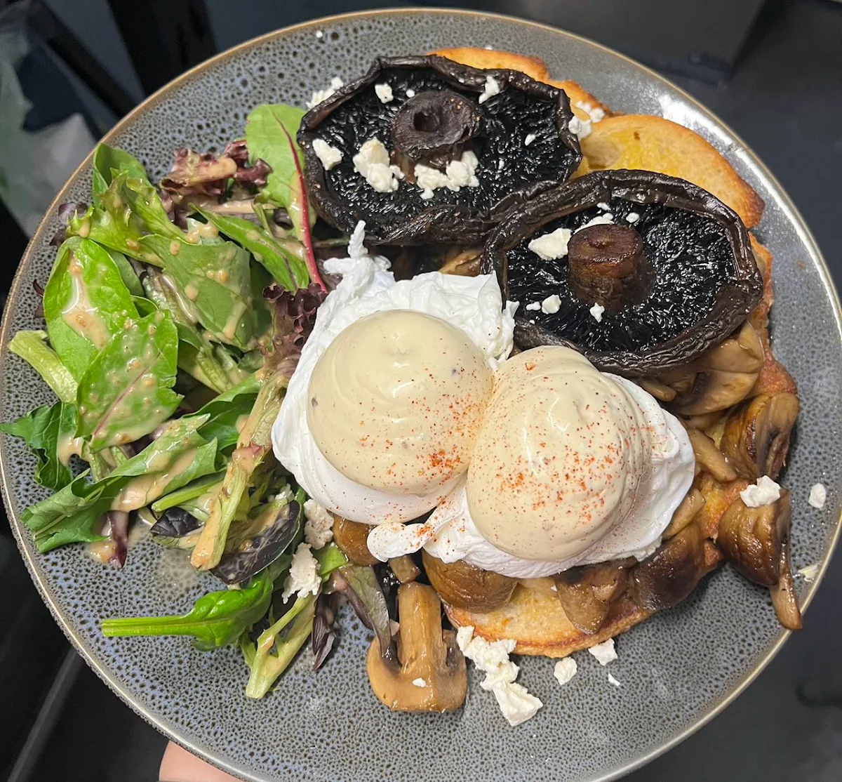 Highlights, Binliang Fleur Cafe