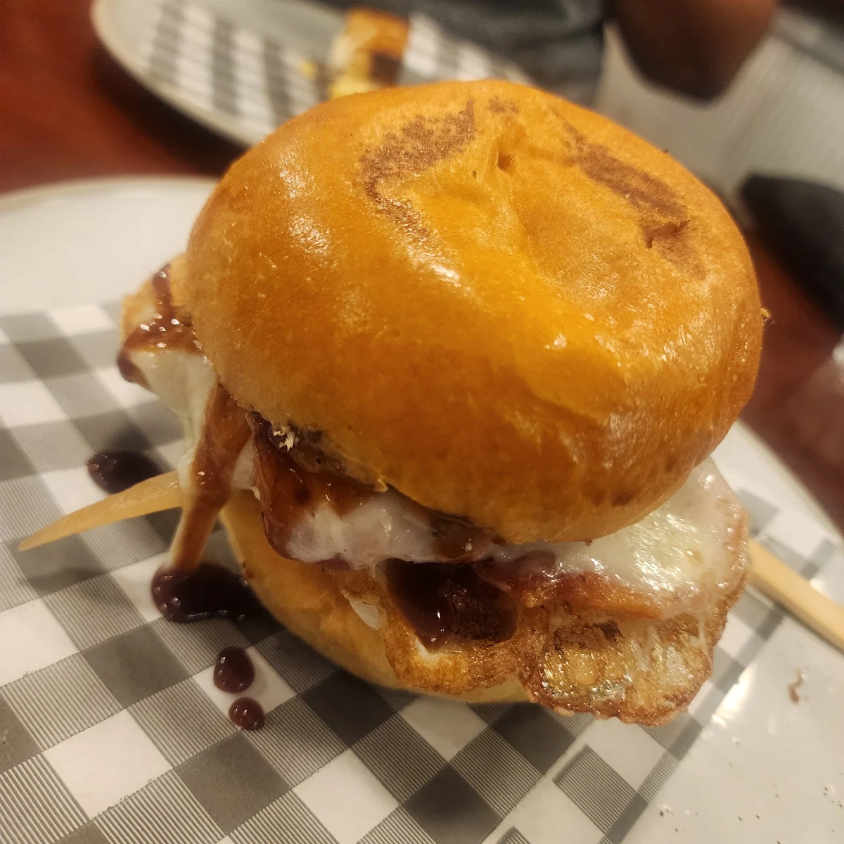 Breakfast Burger, La Famiglia Cafe
