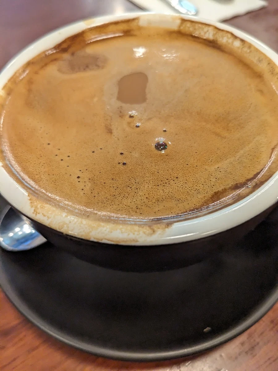 Long Black Coffee, La Famiglia Cafe