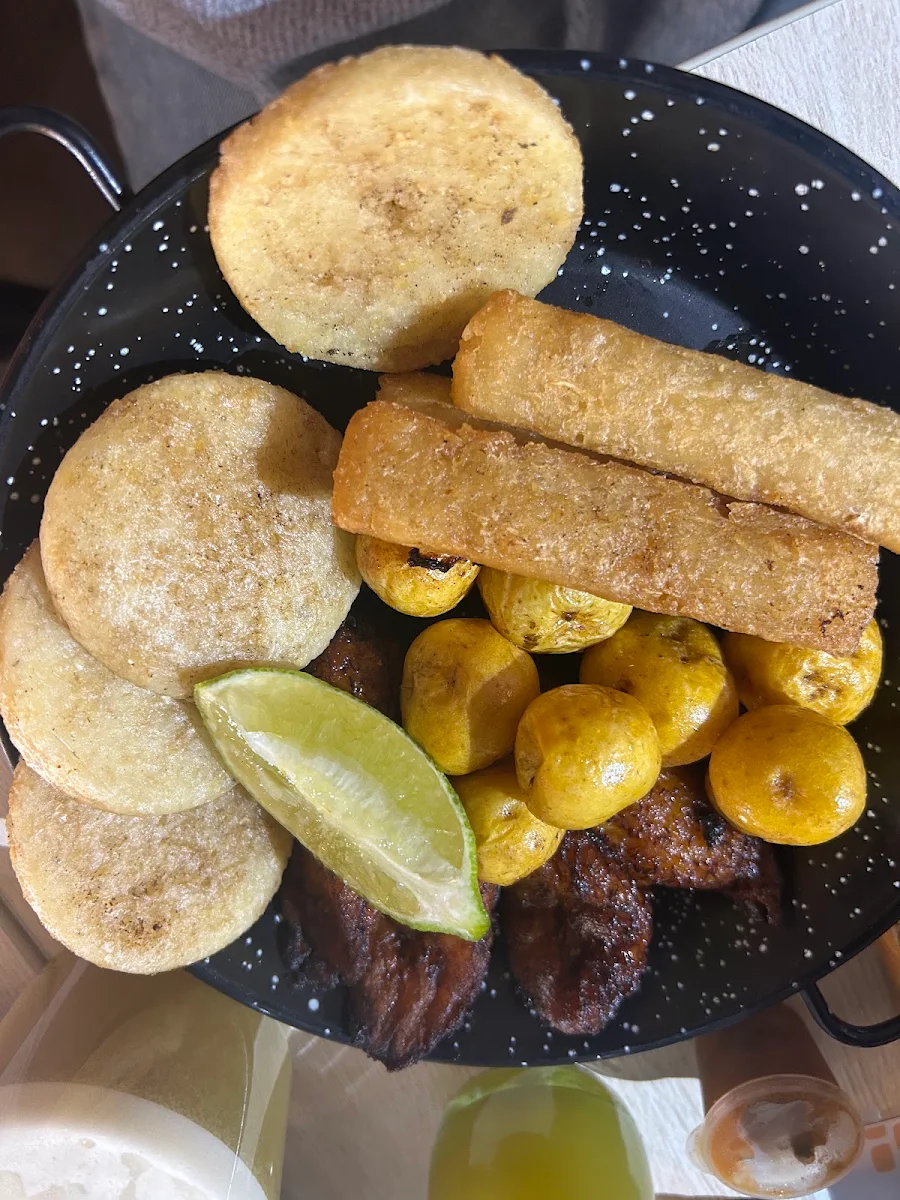 Mini Potatoes, Casa Sabores