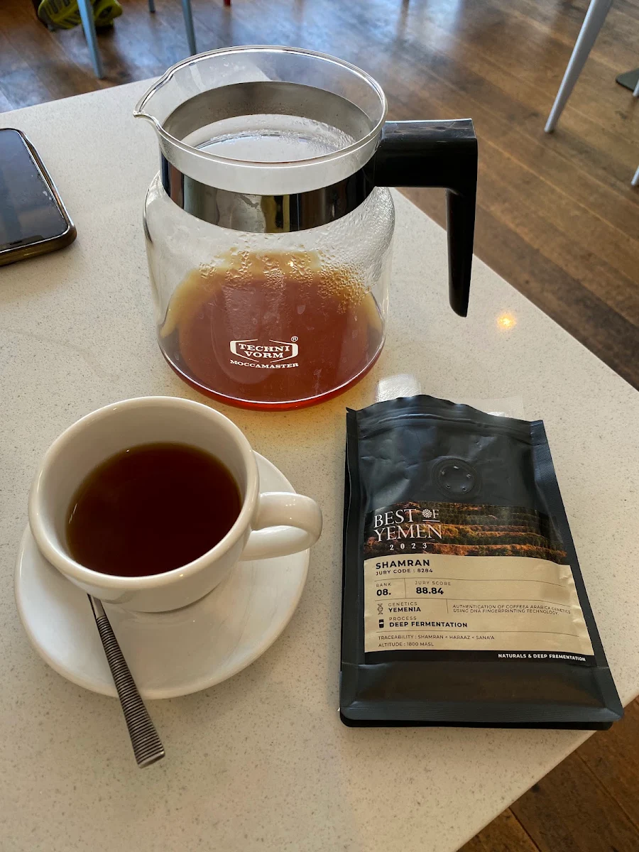 Batch Brew, 2 keys Coffee Boutique