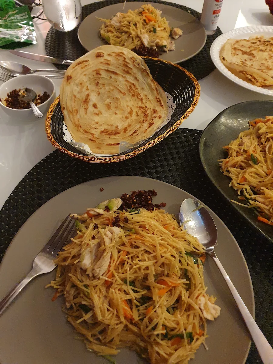 Sri Lankan Style Noodles
