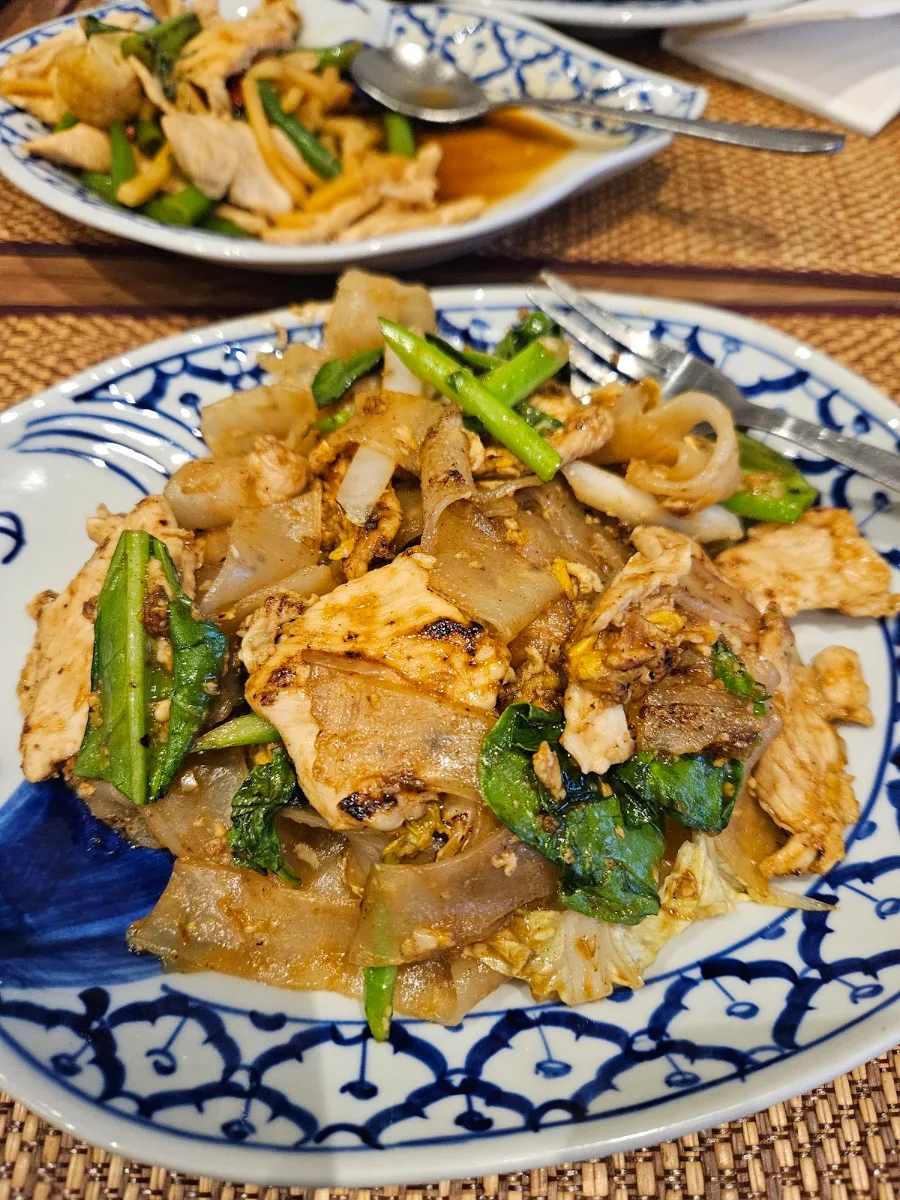 Pad See EW, Tooky Thai Restaurant