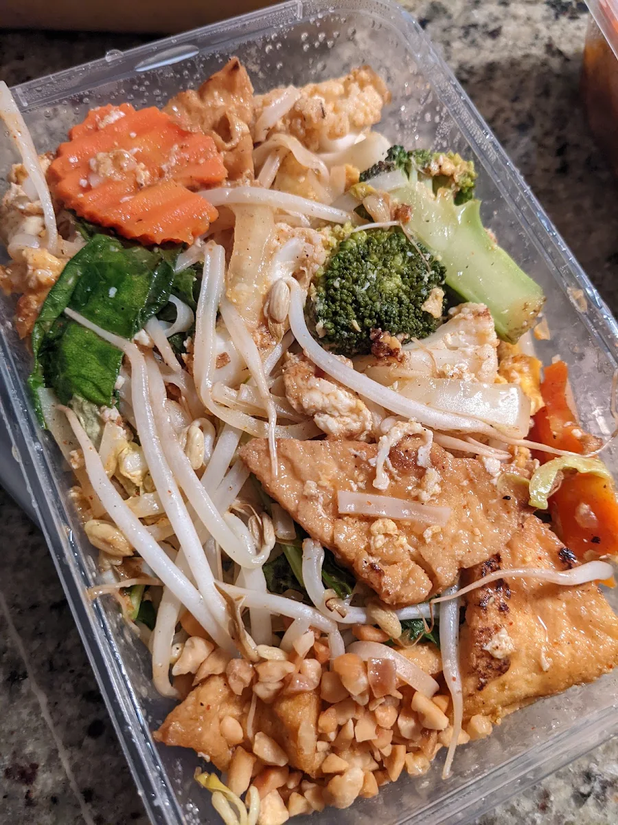 Pad Thai - Chicken, Tooky Thai Restaurant