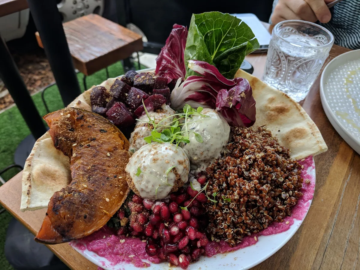 Vege Falafel Dish