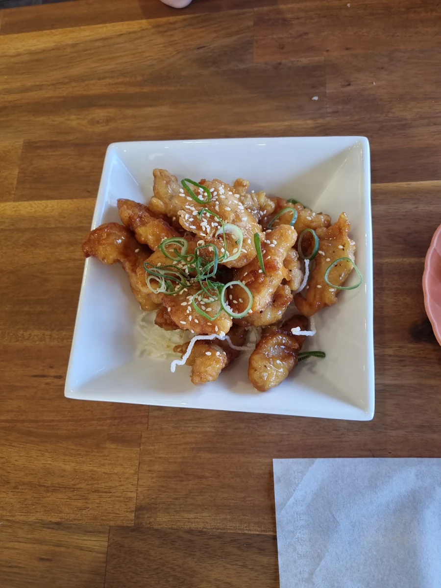 Ginger Prawn Dumpling Crispy Wontons, Lemongrass Vietnamese Restaurant Seaton