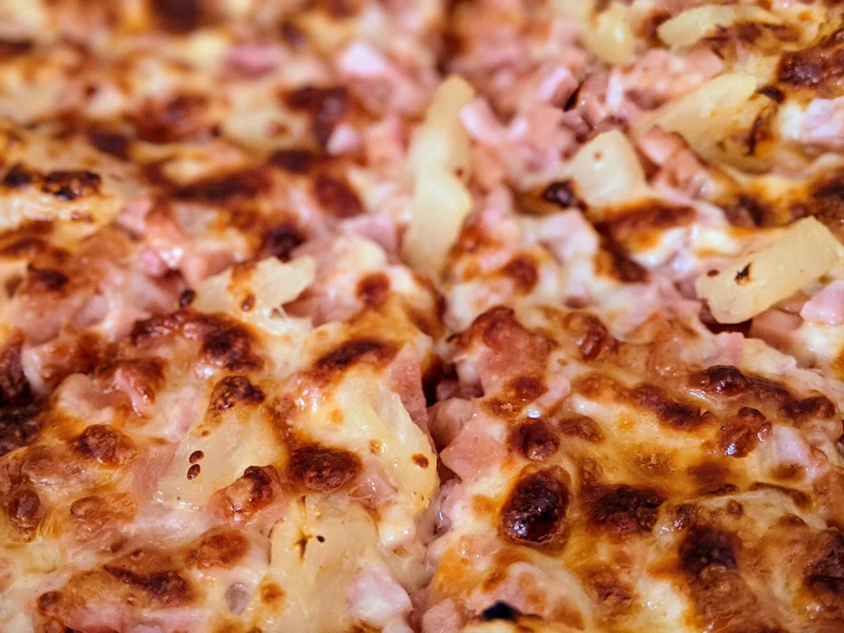 Hawaiian Pizza