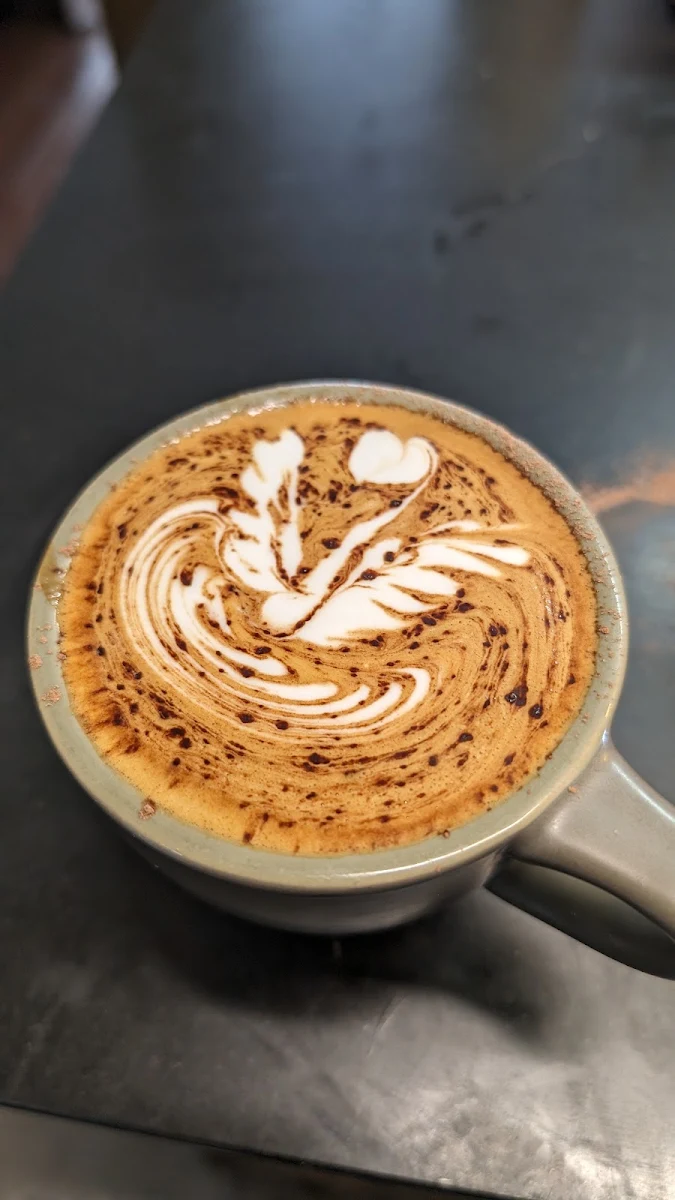 Highlights, 8 knots Cafe