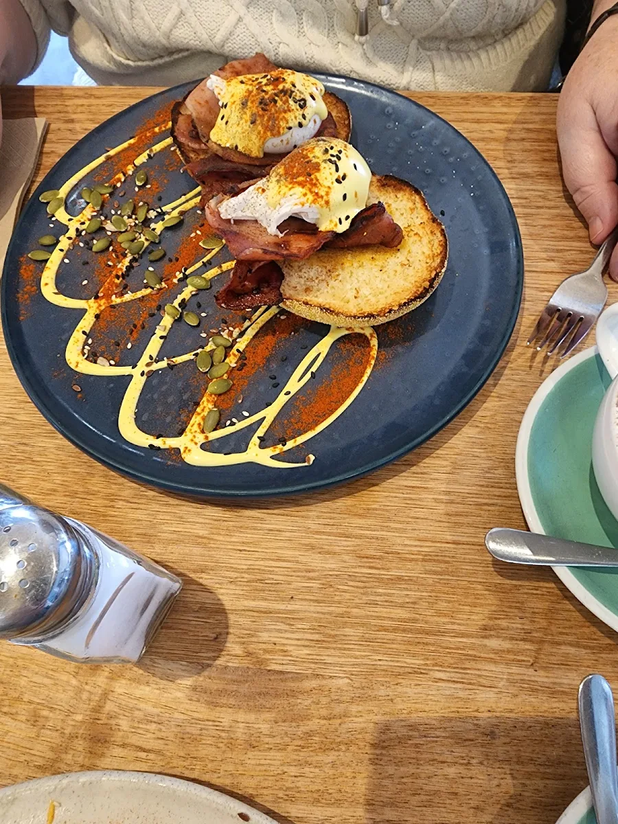 Eggs and Bacon, Frankies Warragul
