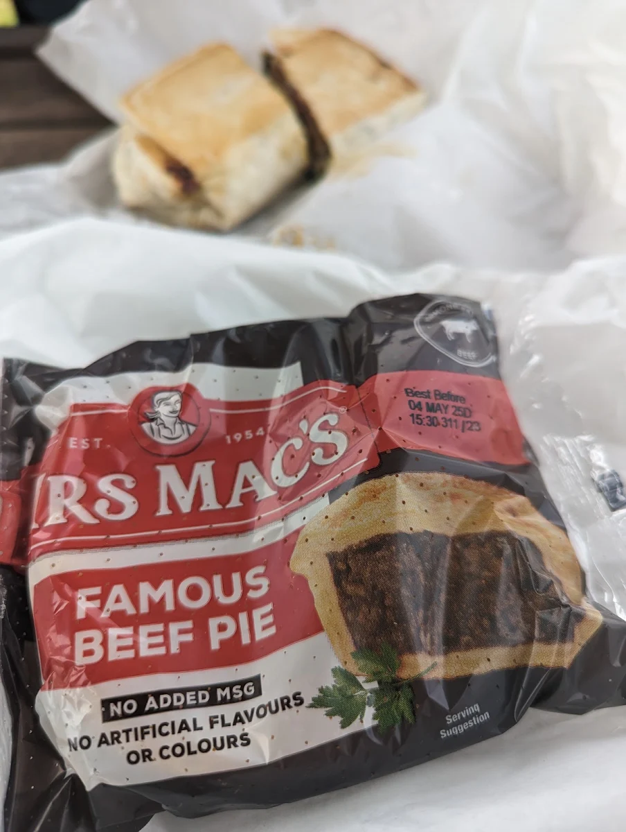 Highlights, Simon's Market Café