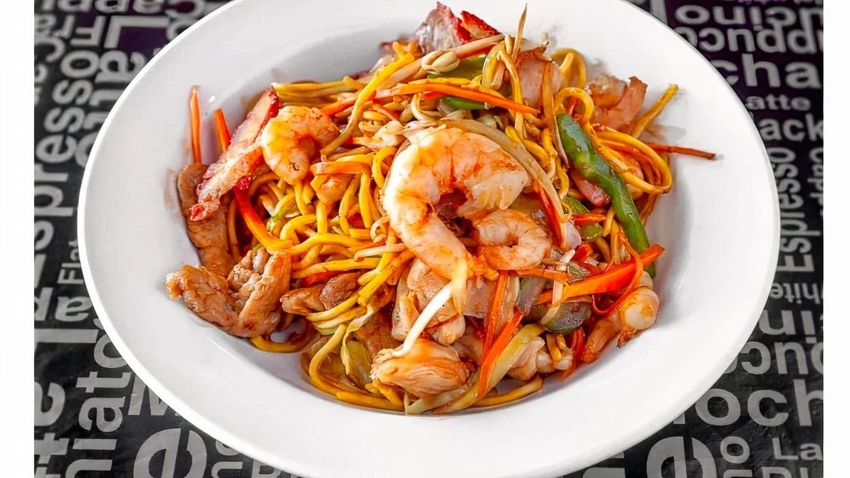 Highlights, Yummy Plus Chinese North Point (next to cold rock ice cream)