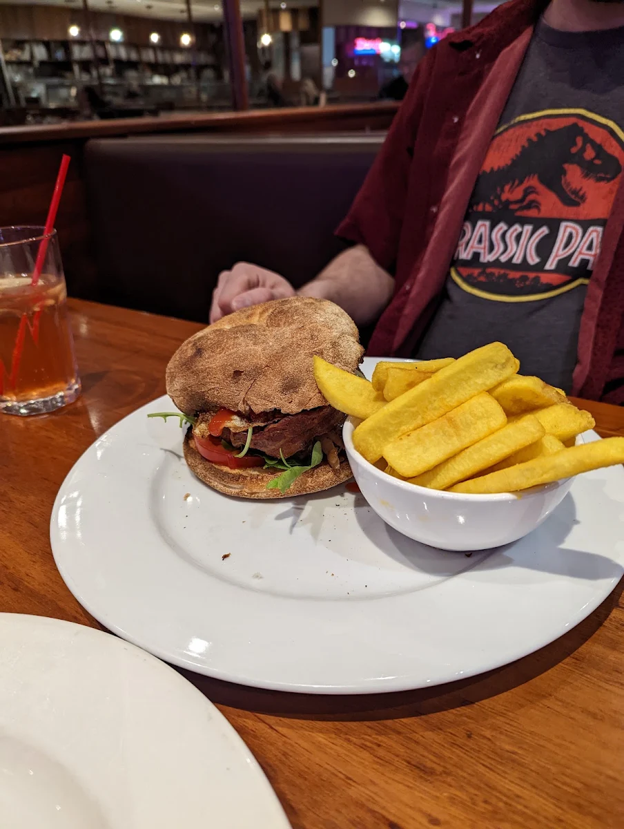 Burger, Dendy Deli