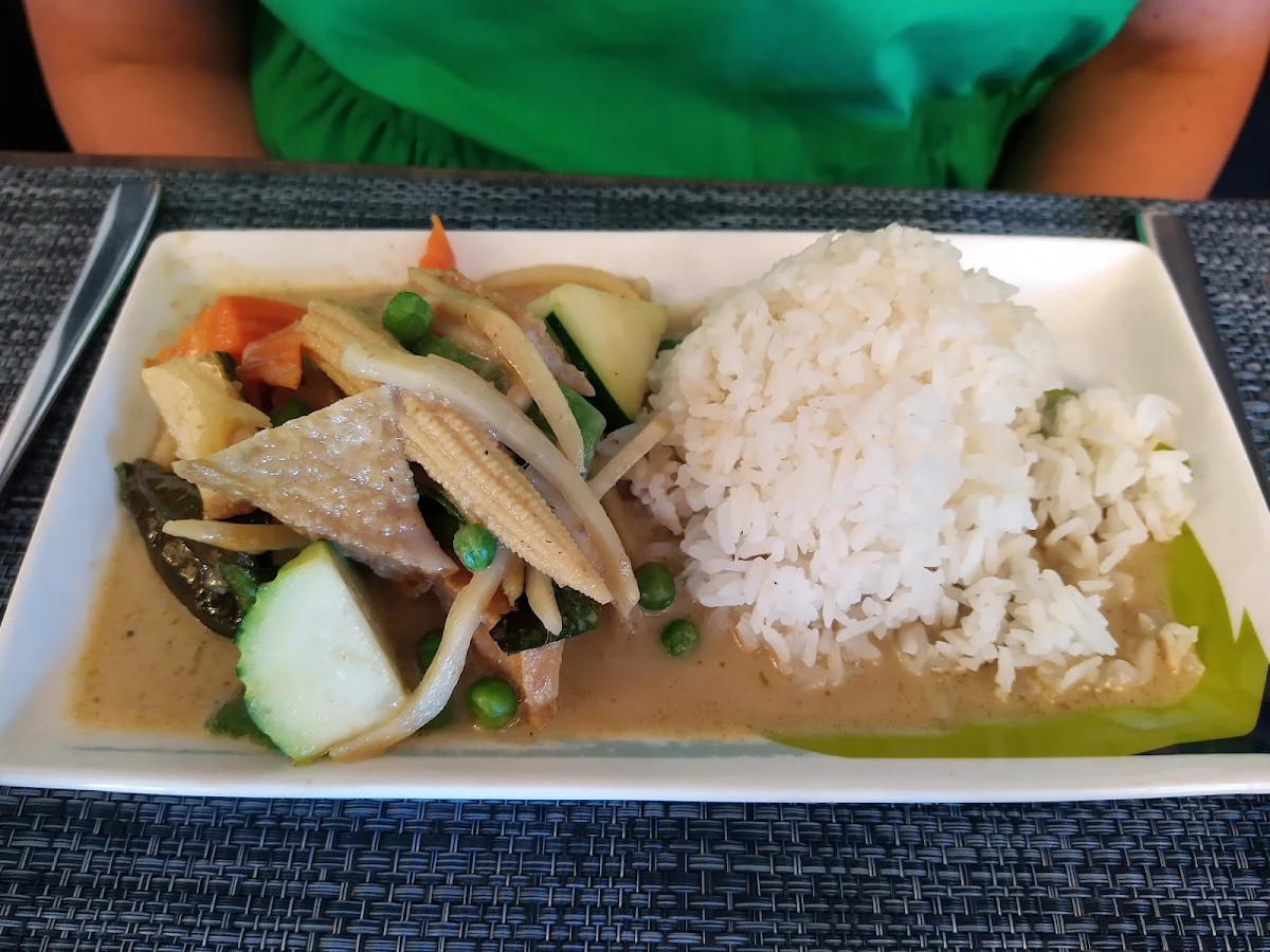 Red Curry with Tofu and Vegetables