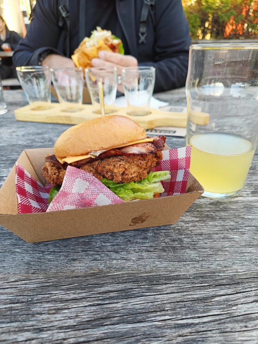 Highlights, Loaded Dog Cafe