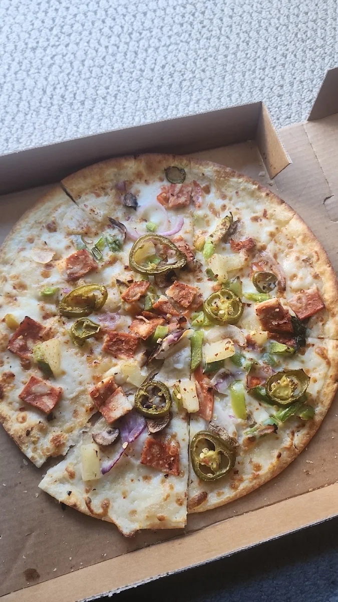 Supreme Chicken Pizza with Halapenos and Peri Peri Sauce