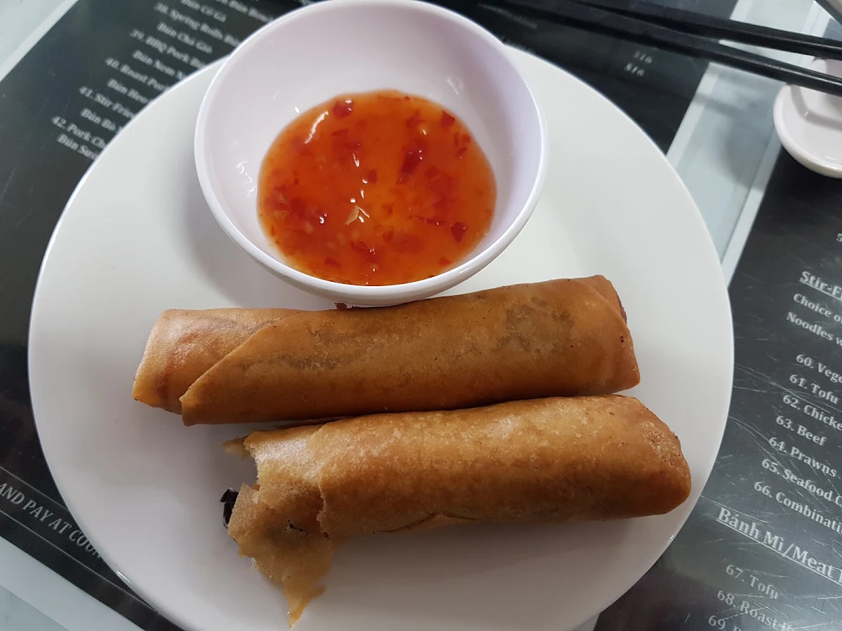Spring Roll, Pho Linh