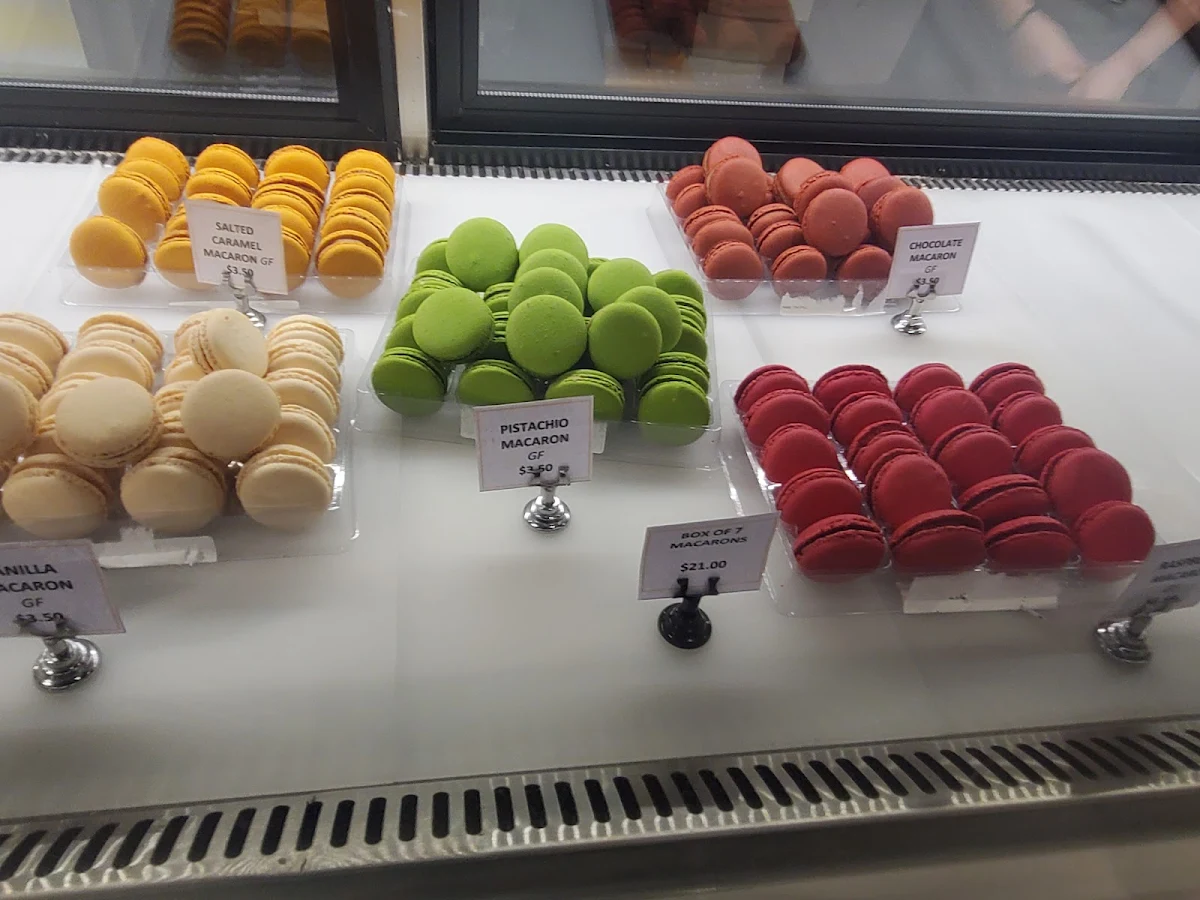 Macarons, Noisette Bentleigh