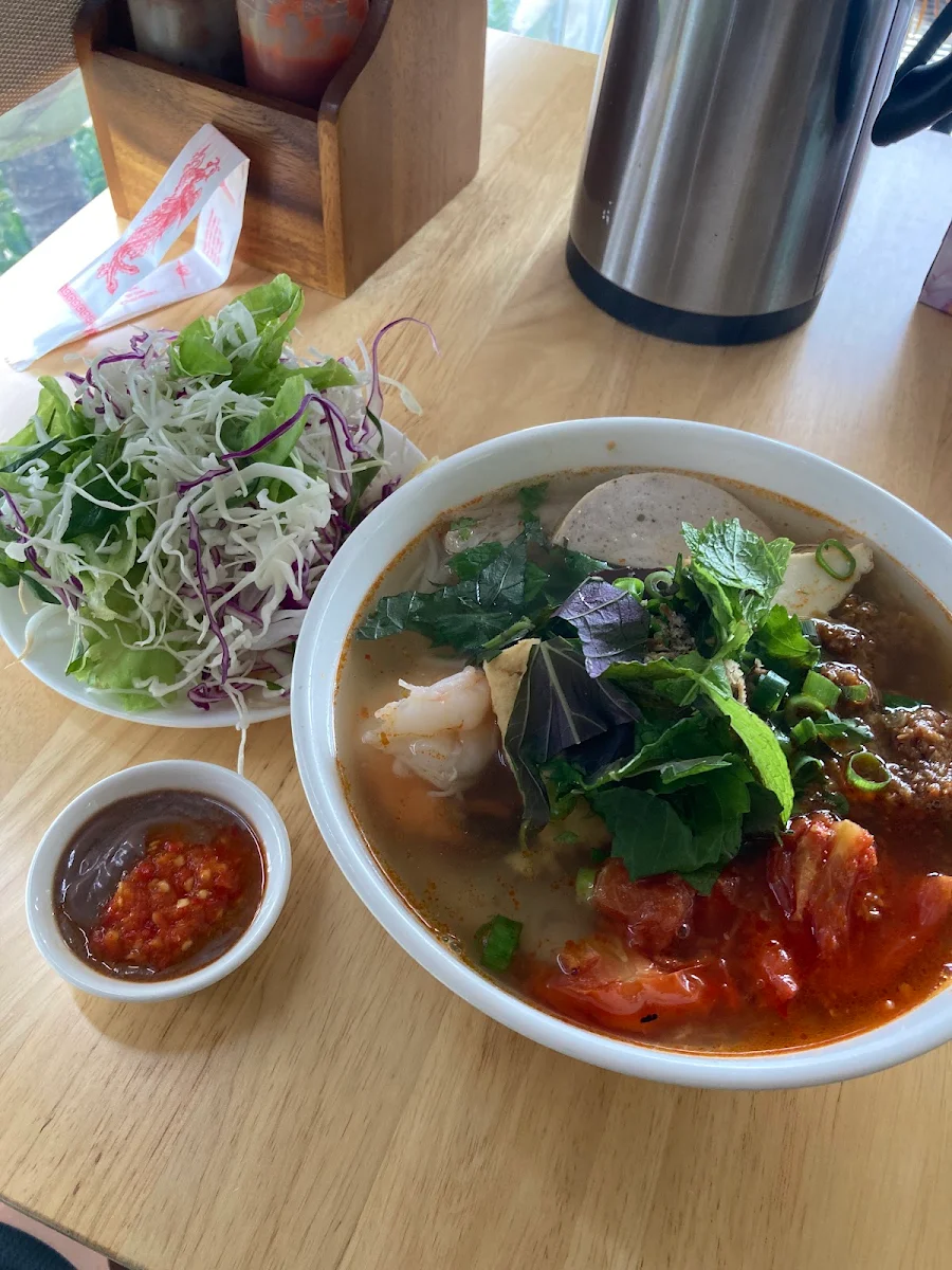 Bún Riêu