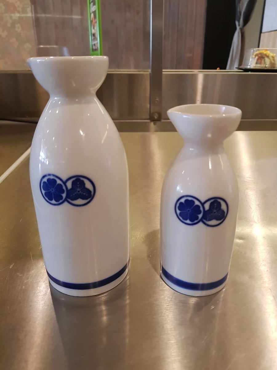 Sake, Mura Conveyor Sushi