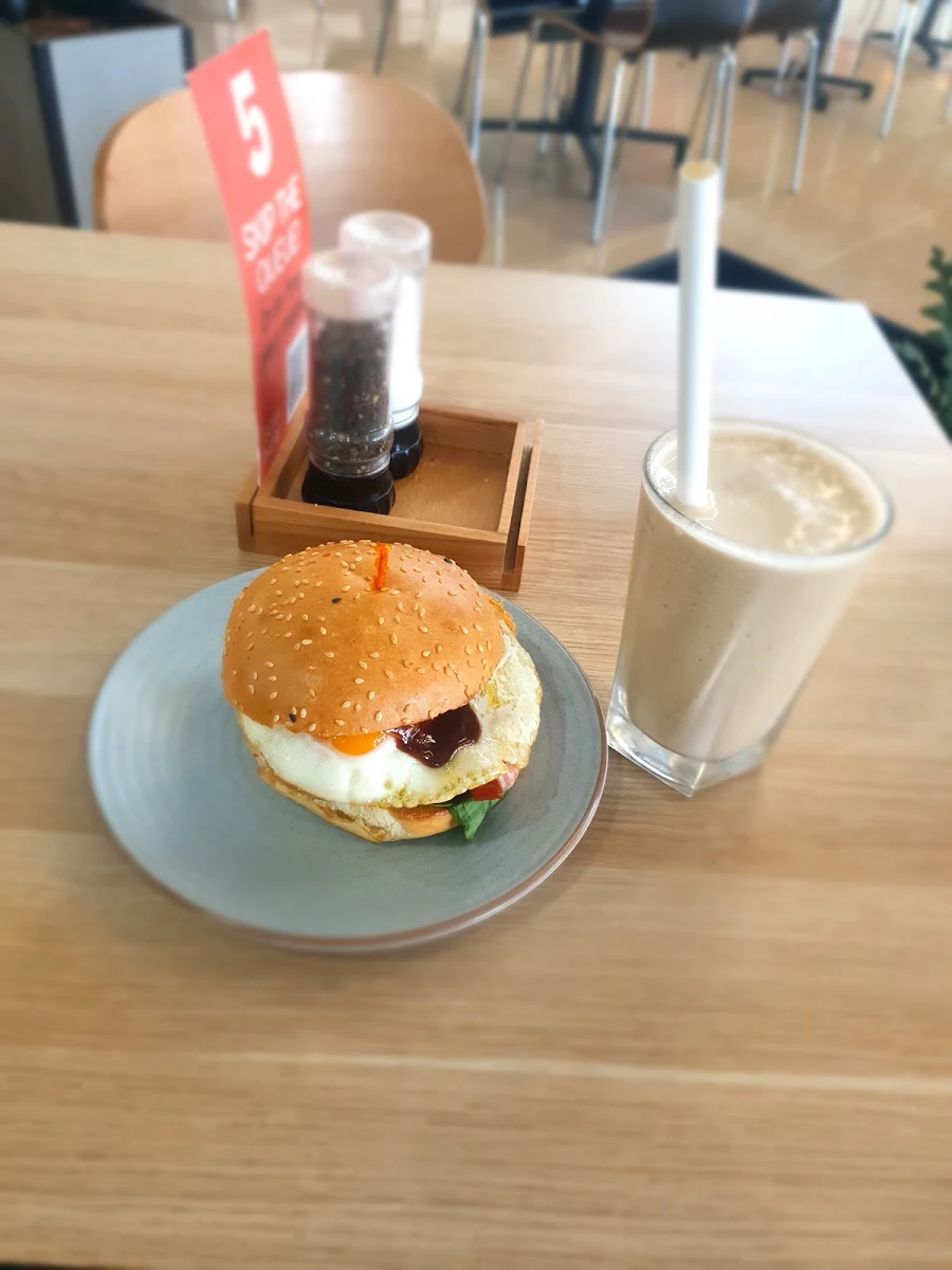 Brekkie Burger