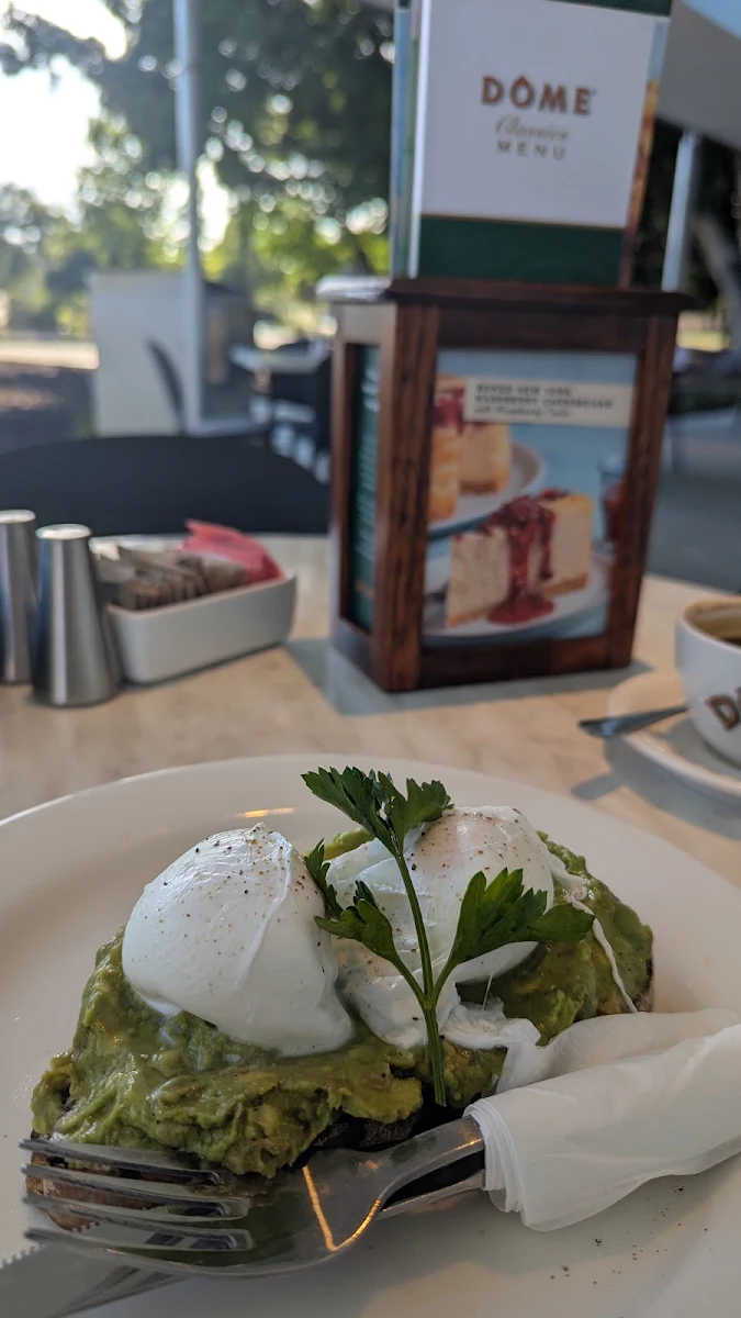 Avocado Stack, Dôme Café - Manning