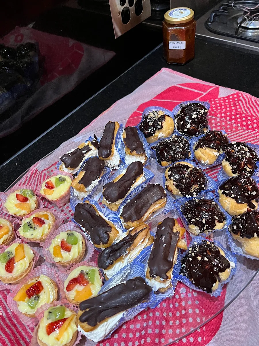 Eclair, Eiffel Tower