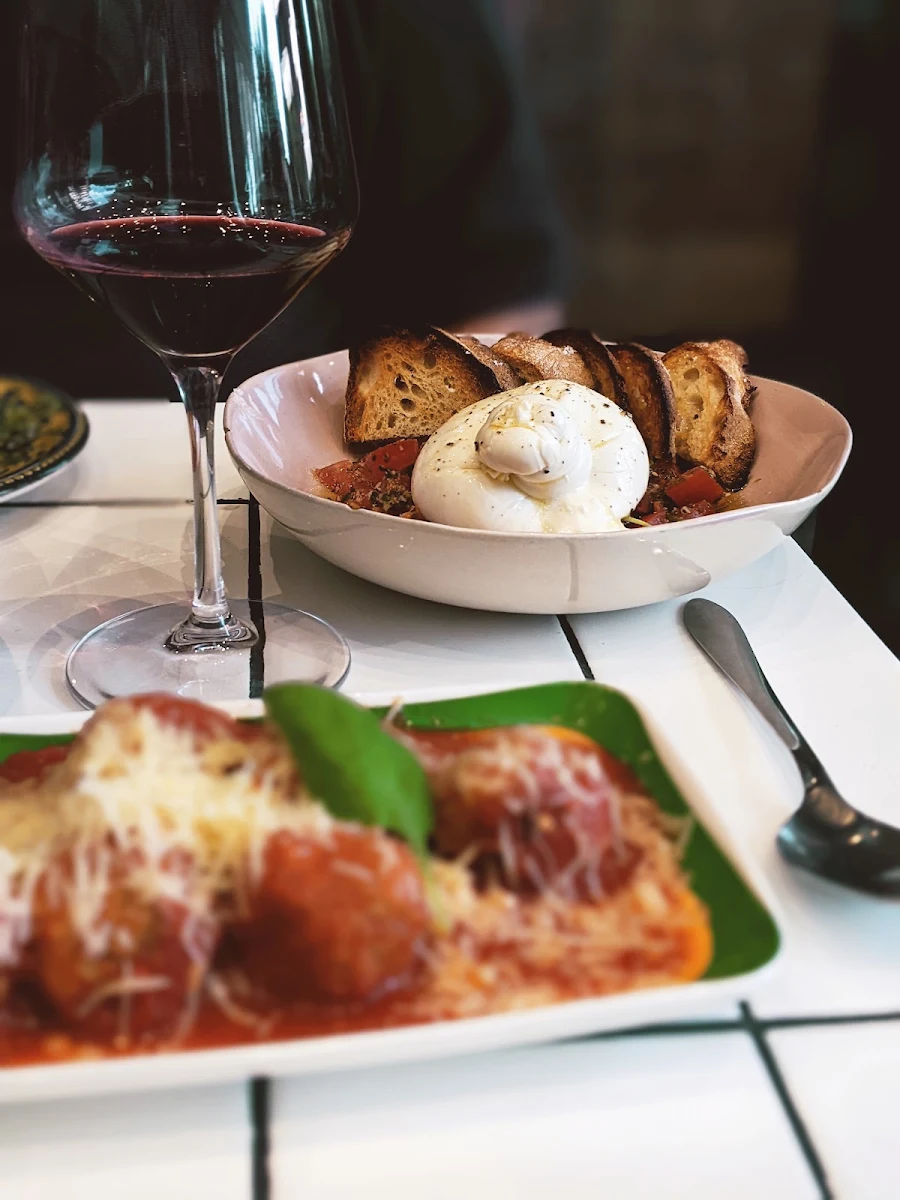 Highlights, THE DELI BY PEPE ITALIA