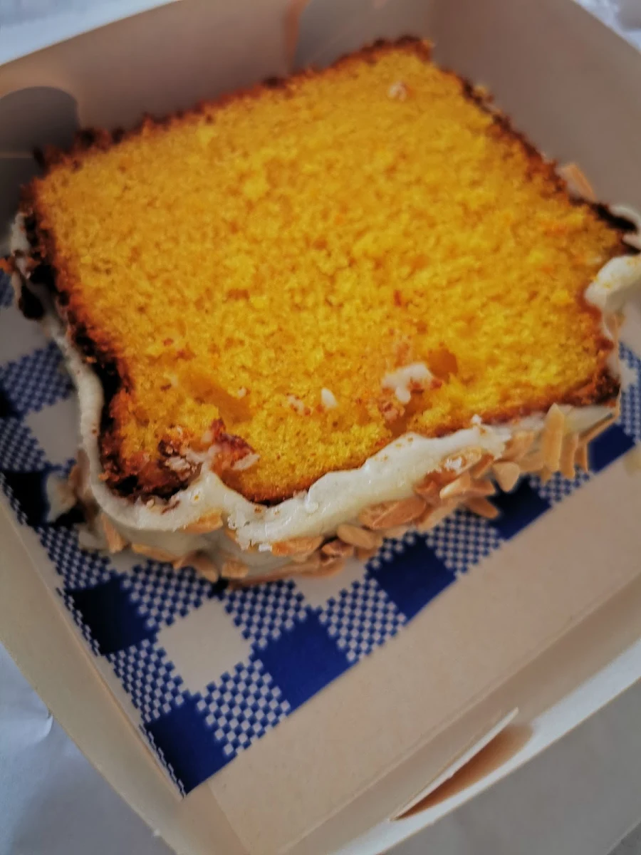 Orange Cake, El Mercado