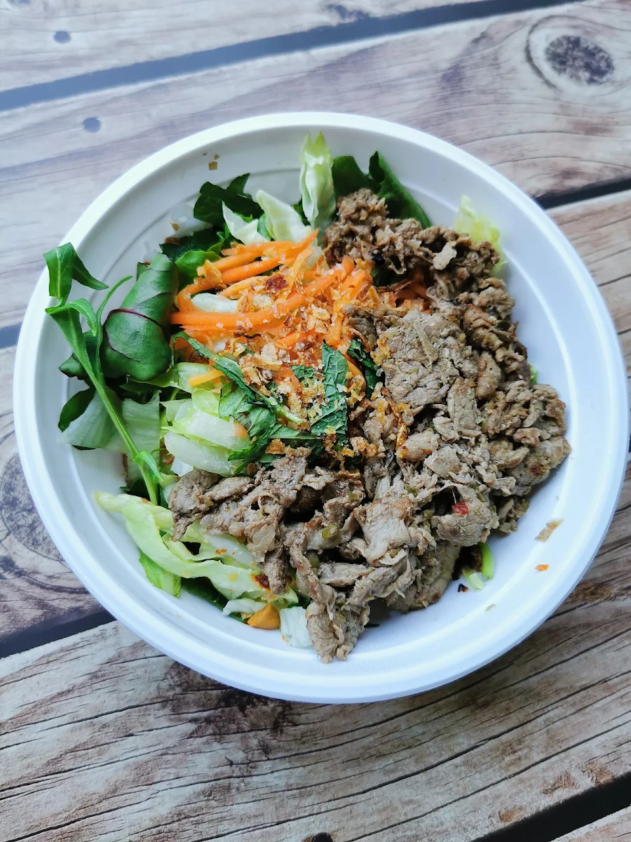 Lemongrass Beef Vermicelli Salad