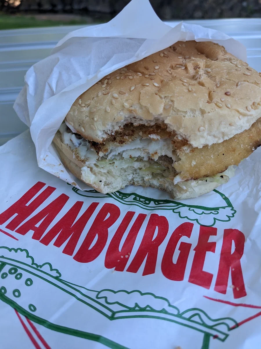 Fish Burger, Burnsies Pizza