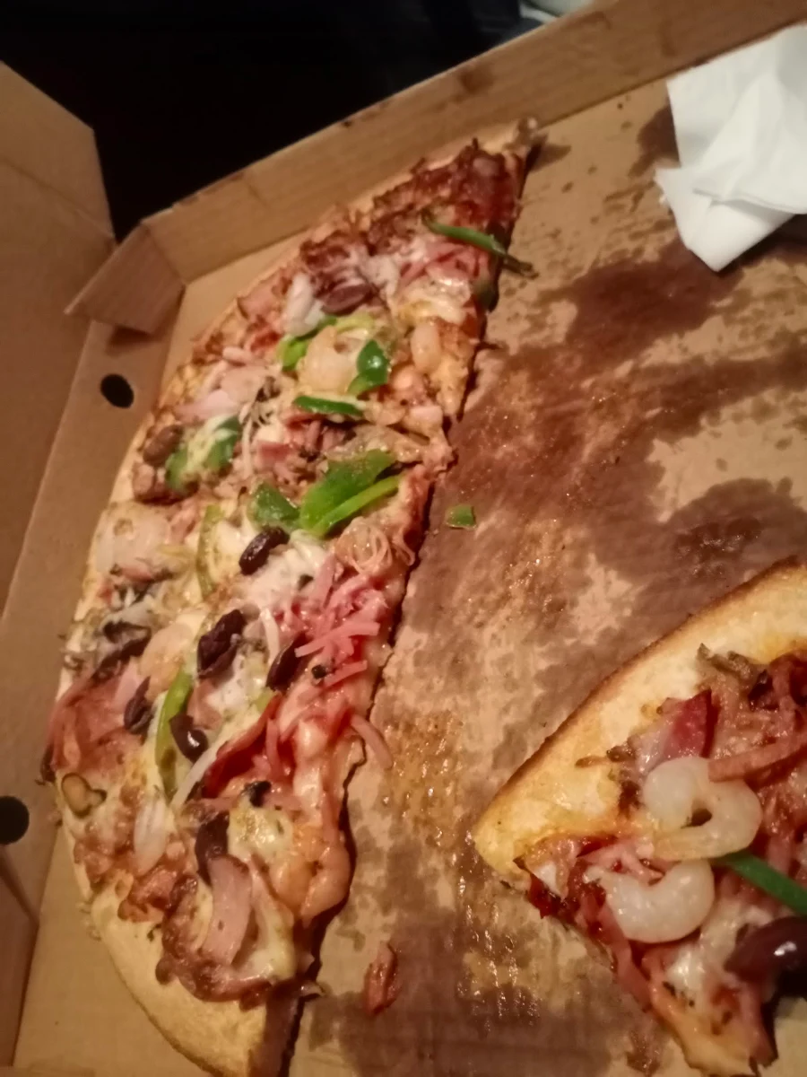 Highlights, Burnsies Pizza