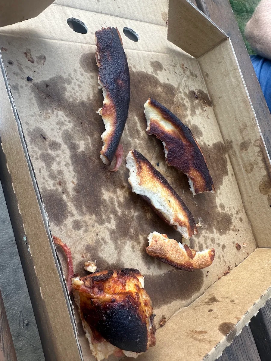 Highlights, Burnsies Pizza