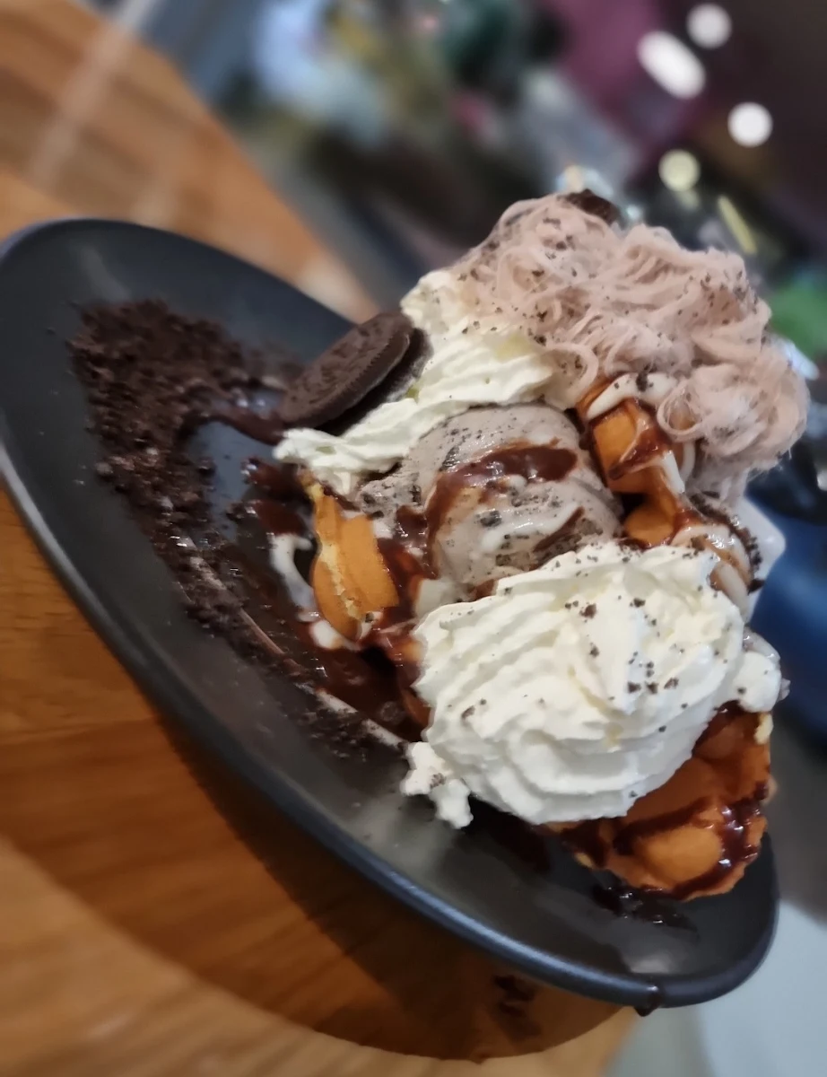 Cookies & Cream Waffle