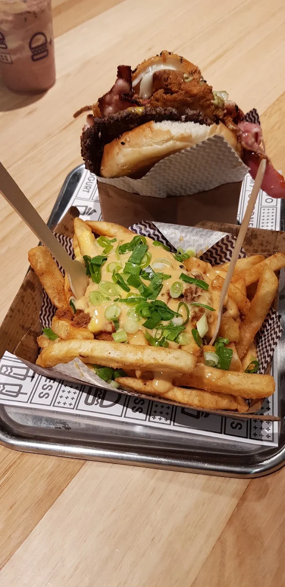 Chips, YOMG Pakenham