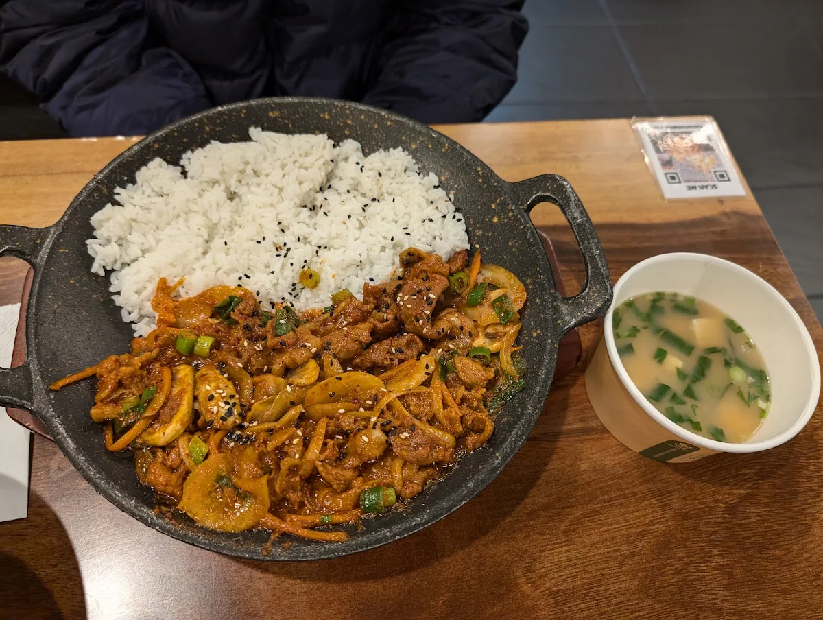 Beef Bulgogi with Rice 소불고기