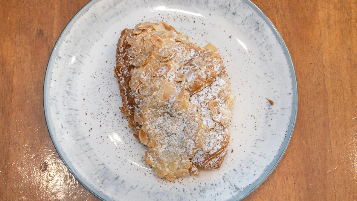 Highlights, Crest Bean Cafe