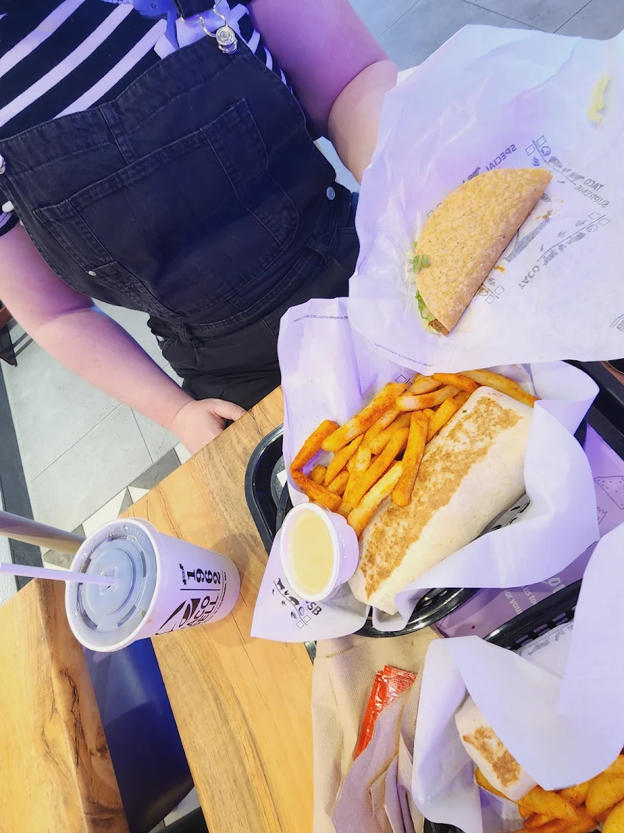 Highlights, Taco Bell Coomera South
