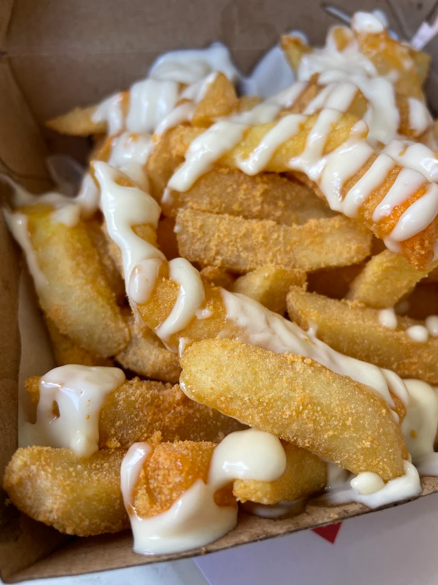 Cheesy Mayo Fries