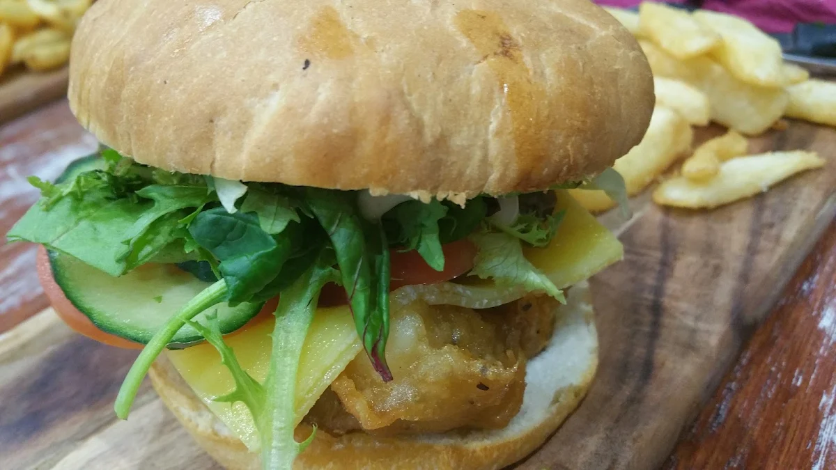 Fish Burger, The Murchison Tavern