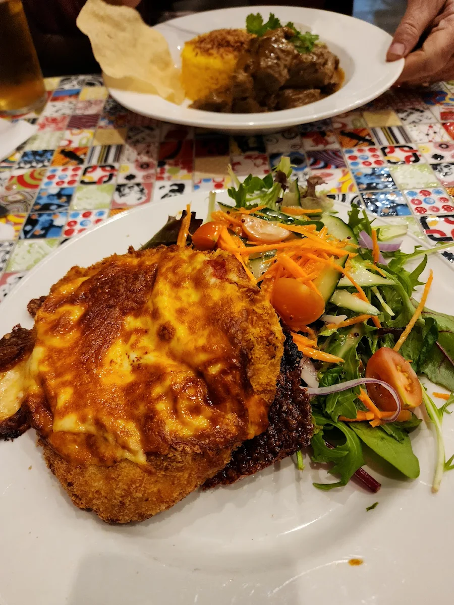 Parma, The Murchison Tavern