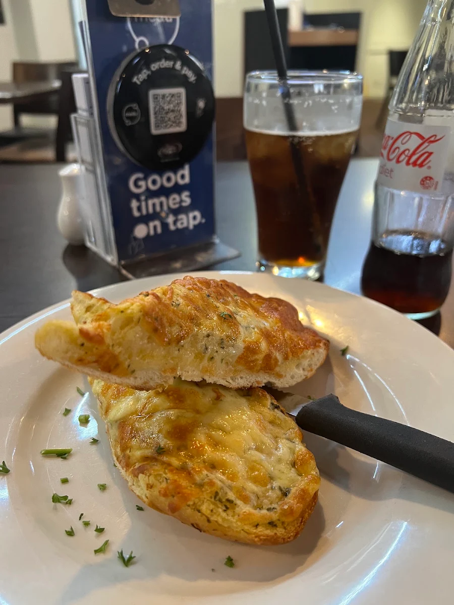 Cheesy Garlic Bread