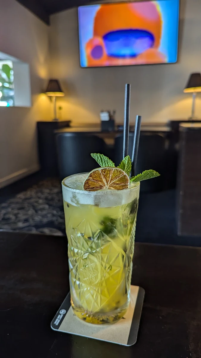 Mocktail, Albion Hotel