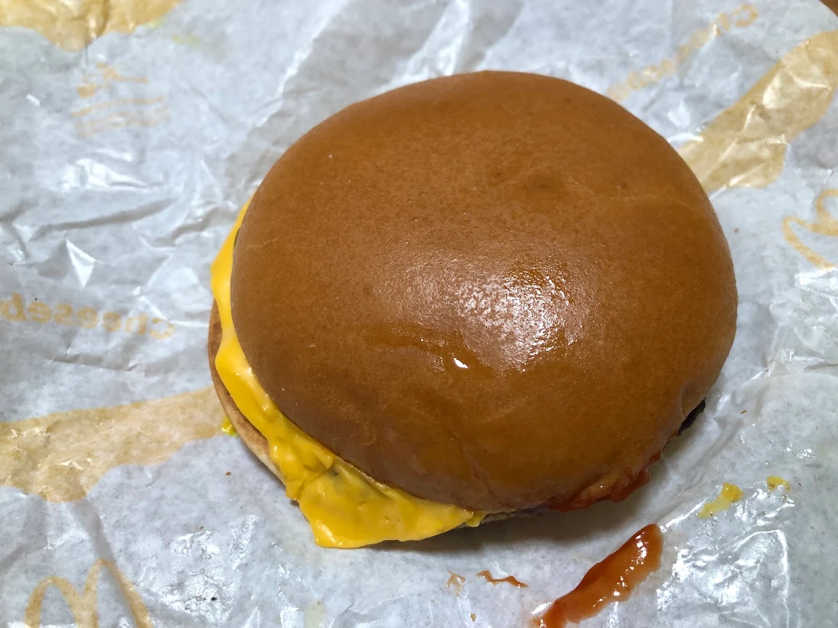 Cheeseburger, McDonald's Kwinana