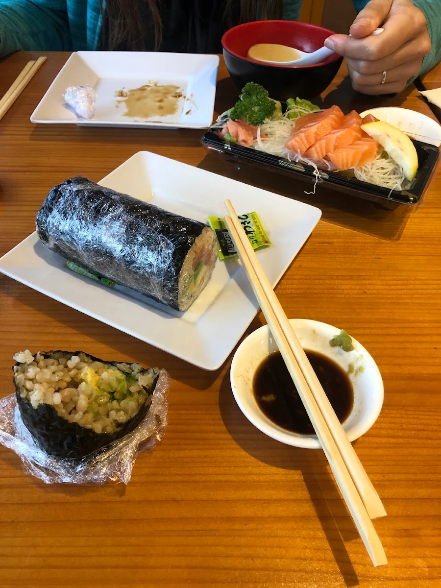 Highlights, Rainbow Sushi