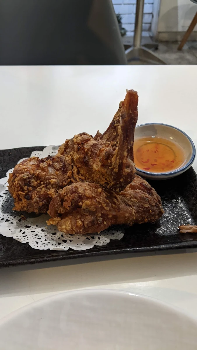Bangkok Wings 2pcs, Mon Thai Eatery
