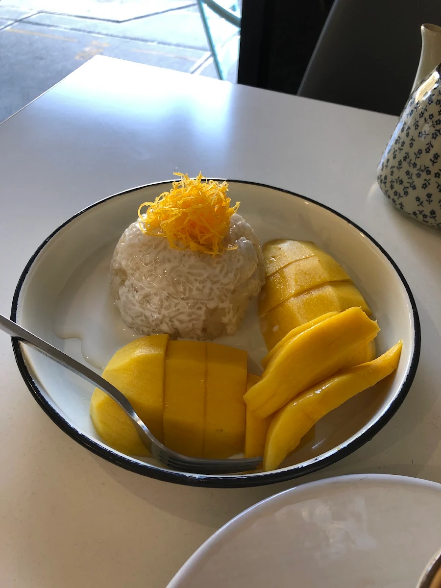 Sticky Rice, Mon Thai Eatery
